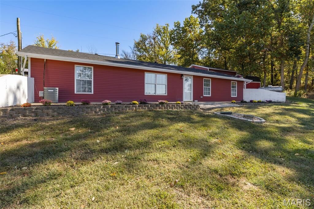 Property Photo:  1633 San De Drive  MO 63028