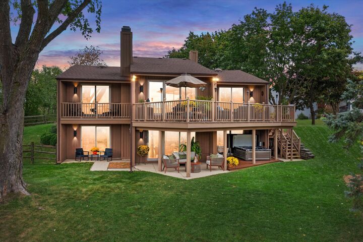 Property Photo:  1812 Centennial Ln  WI 53406 
