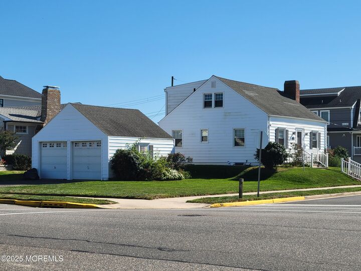 100 1st Avenue  Avon-by-the-Sea NJ 07717 photo