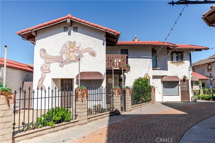 7561 Center 4  Huntington Beach CA 92647 photo