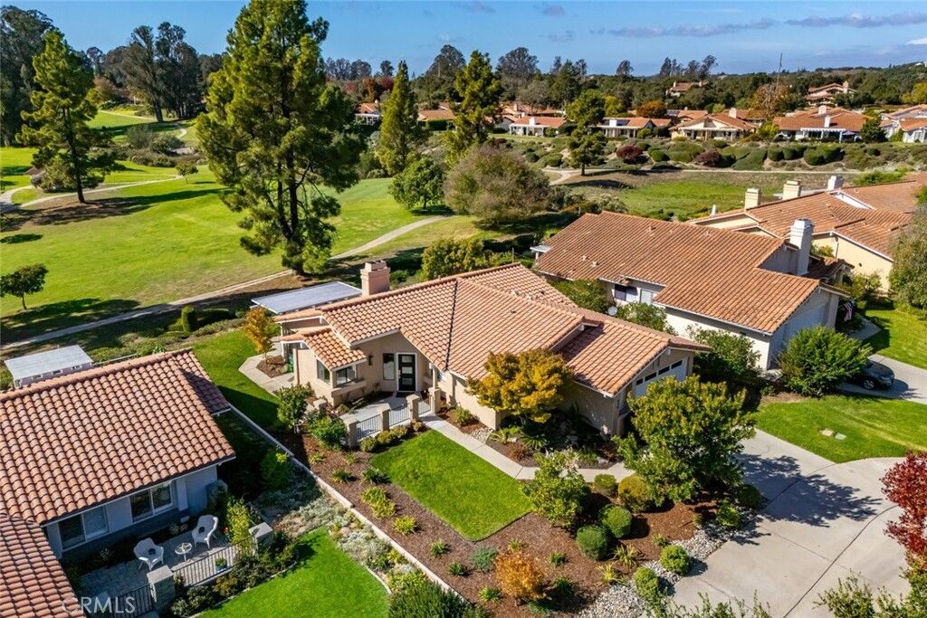 Property Photo:  639 Barberry Way  CA 93444 