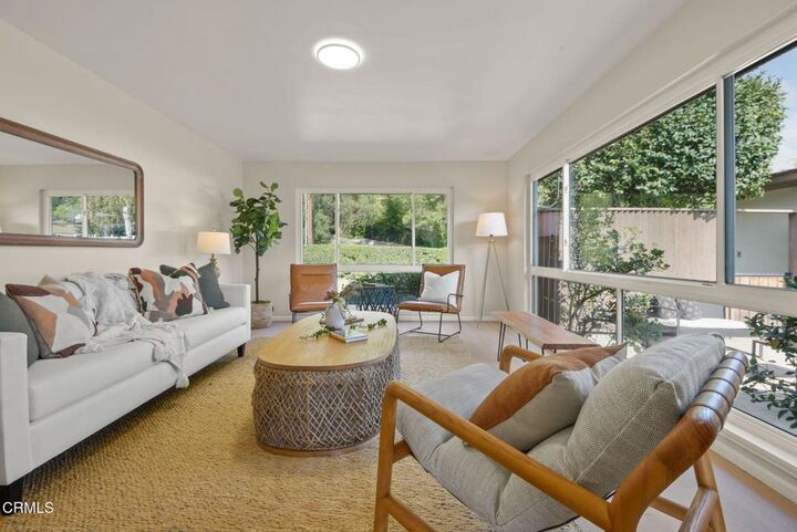 Property Photo:  2702 Orange Avenue  CA 91214