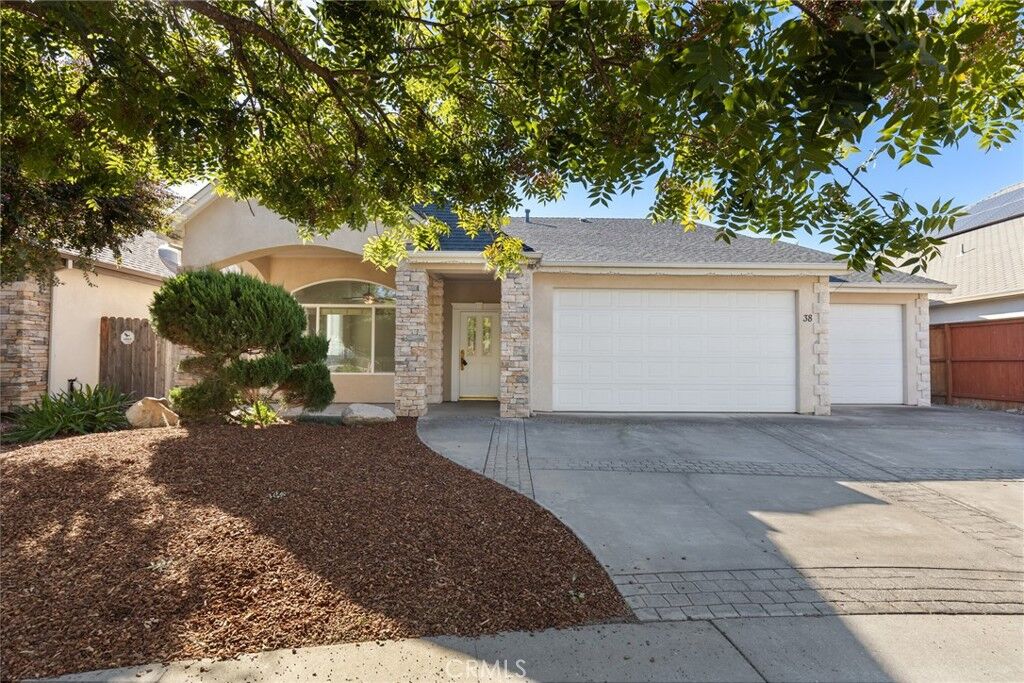 Property Photo:  38 Lobelia Court  CA 95973
