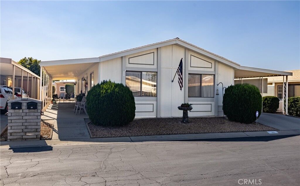 Property Photo:  1250 N Kirby 92  CA 92545
