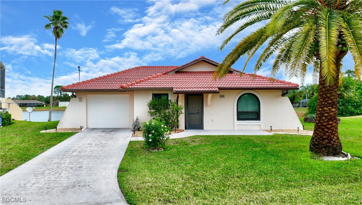 Property Photo: 506 Causeway Drive FL 33936