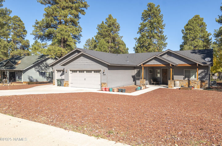 Property Photo: 2868 W Highland Meadows Drive AZ 86046
