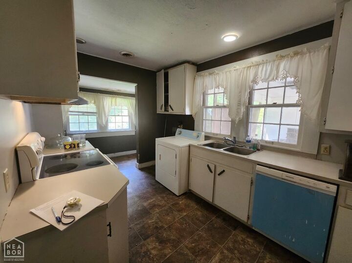 Property Photo:  444 S Hyatt  AR 71655