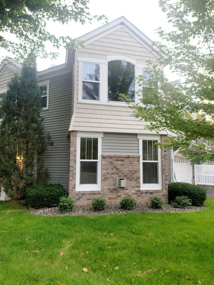 Property Photo:  3049 Chamberlain Street N 4  MN 55109 