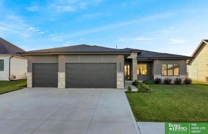 5908 N 209th Street  Elkhorn NE 68022 photo