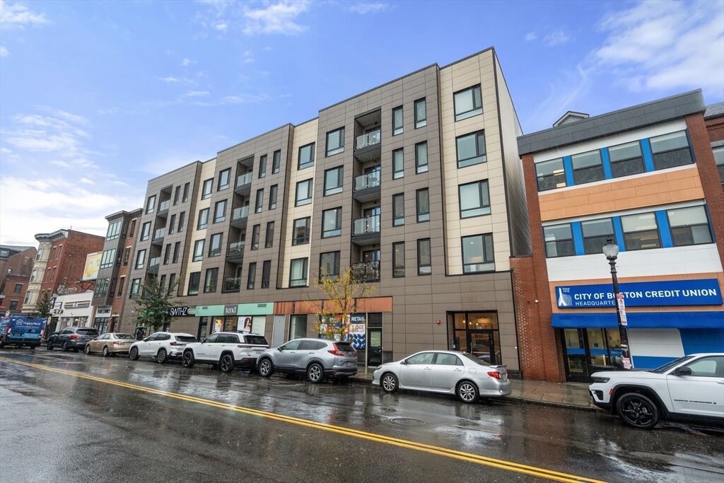 Property Photo:  457 West Broadway 302  MA 02127