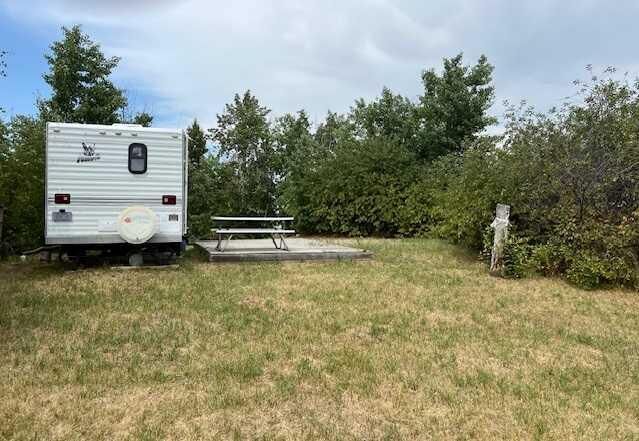Property Photo: 33 Sunset Lane AB T0C 2L0