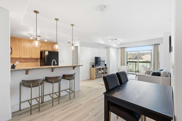 836 15 Avenue SW 602  Calgary AB T2R 1S2 photo