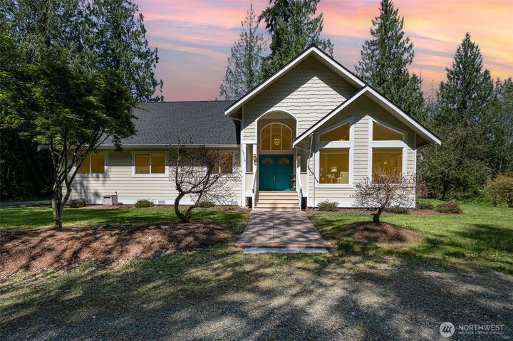 Property Photo:  19716 SE 220th Street  WA 98058 