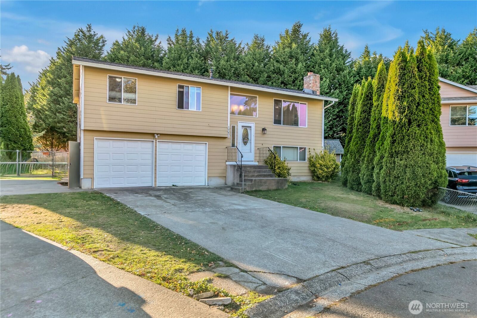 Property Photo:  14251 SE 257th Place  WA 98042