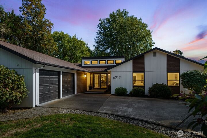 Property Photo:  6217  119th Avenue E  WA 98372 