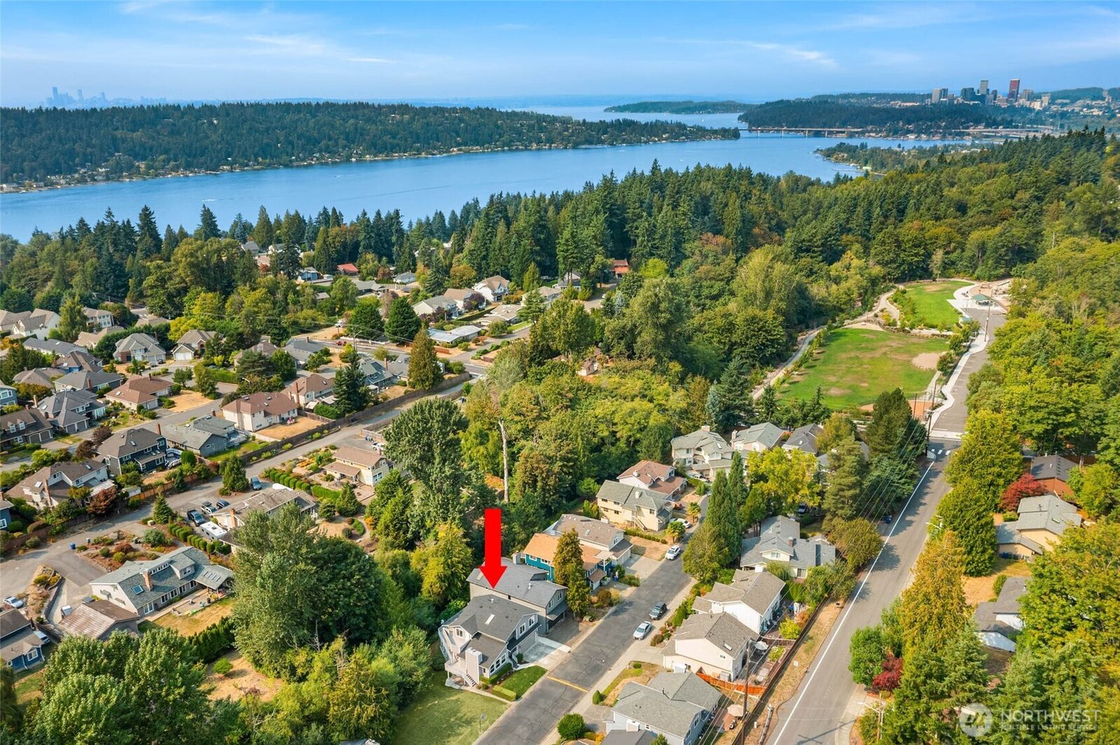 Property Photo: 6129 115th Place SE WA 98006