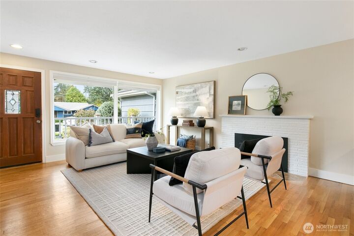 Property Photo:  14020  Bagley Avenue N  WA 98133