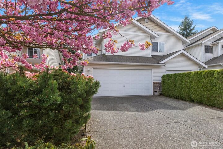 Property Photo: 15414 35th Avenue W 54 WA 98087