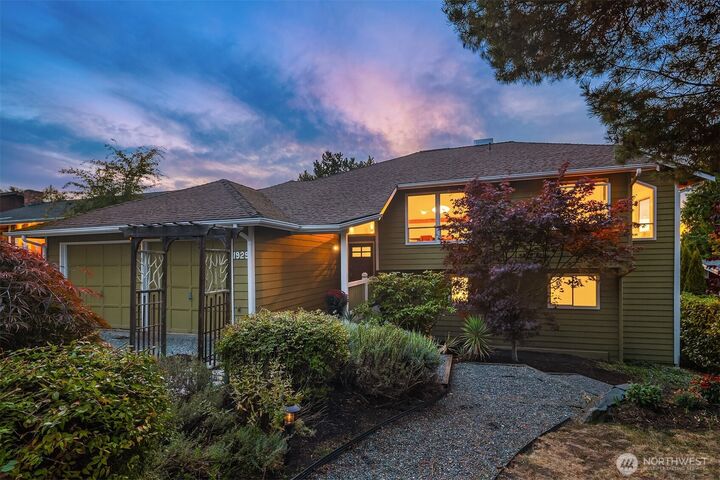 1929  2nd Street  Kirkland WA 98033 photo