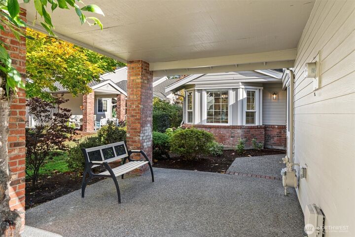 Property Photo:  60  145th Place SE  WA 98007 