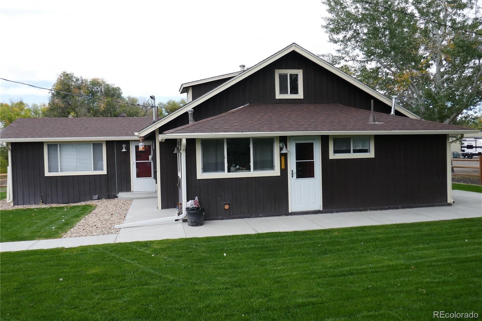 Property Photo: 2532 County Road 21 CO 80621