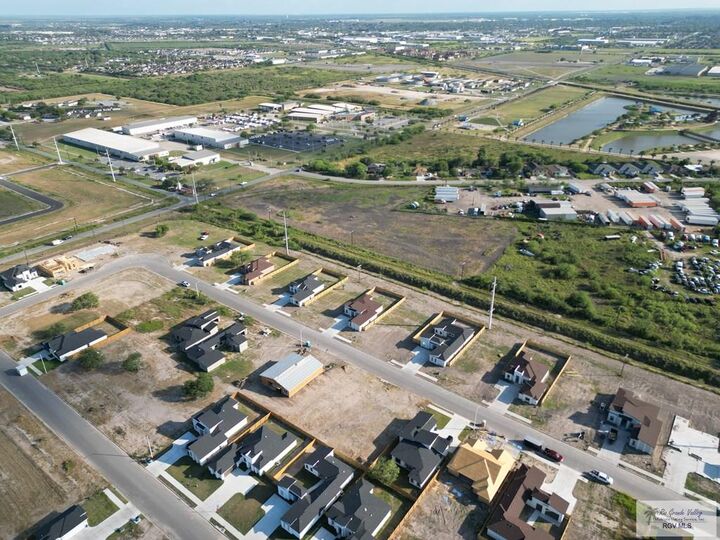 Property Photo: 10 Paseo Cafetos St 10 TX 78526