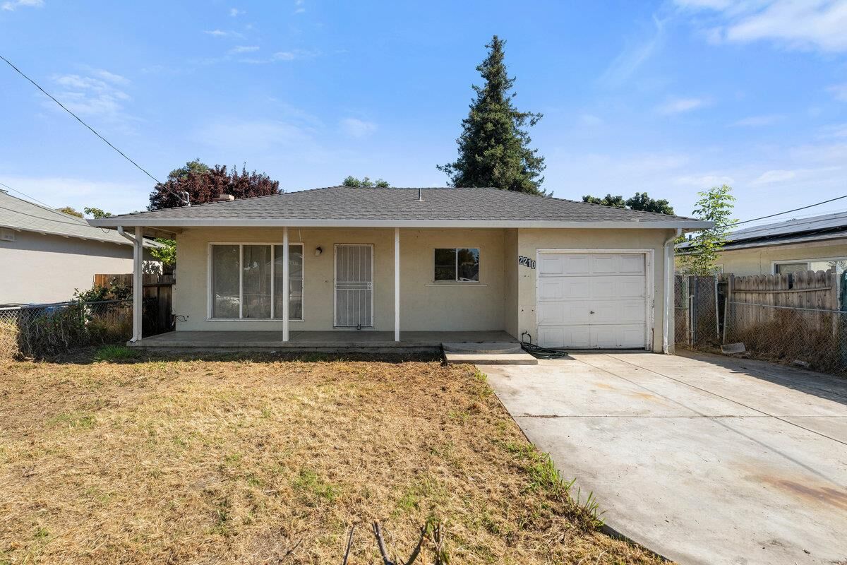 Property Photo:  2210 Menalto Avenue  CA 94303