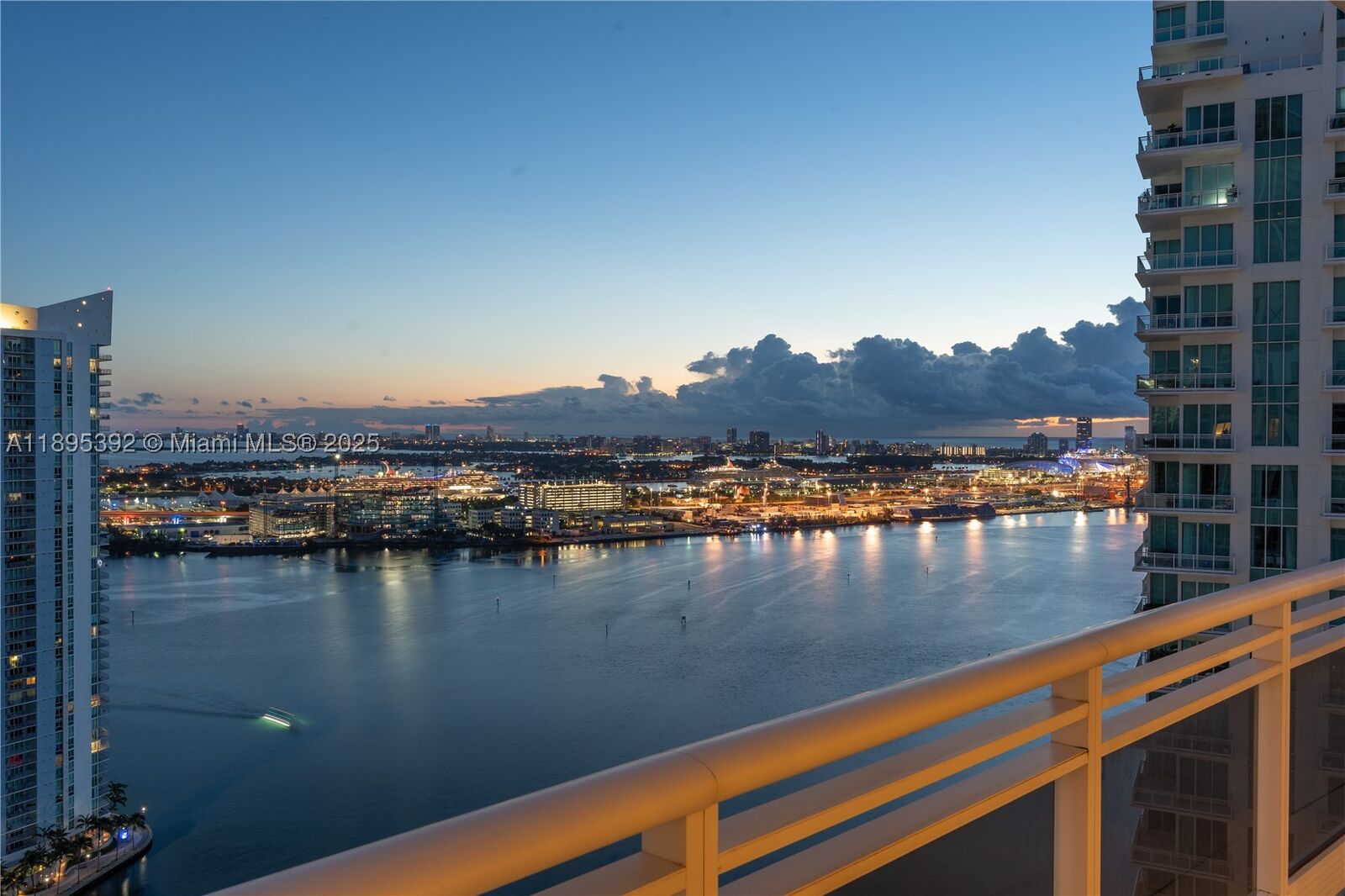 Property Photo:  901 Brickell Key Blvd 3607  FL 33131 