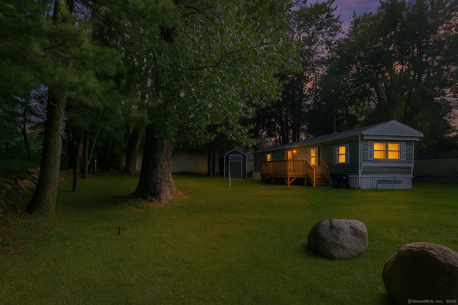 Property Photo:  8 Cook Terrace  CT 06498