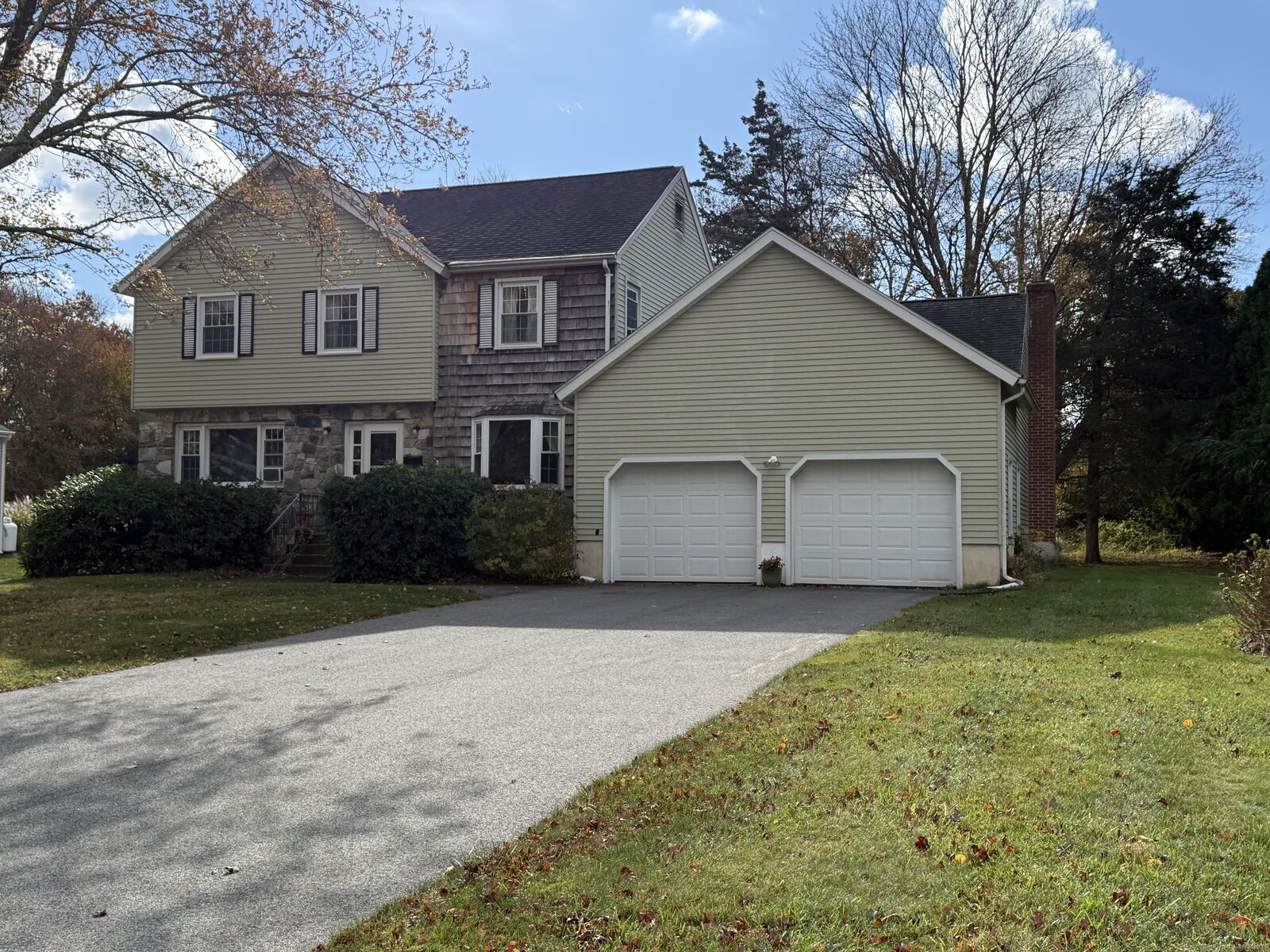 Property Photo:  18 Whaling Drive  CT 06385 