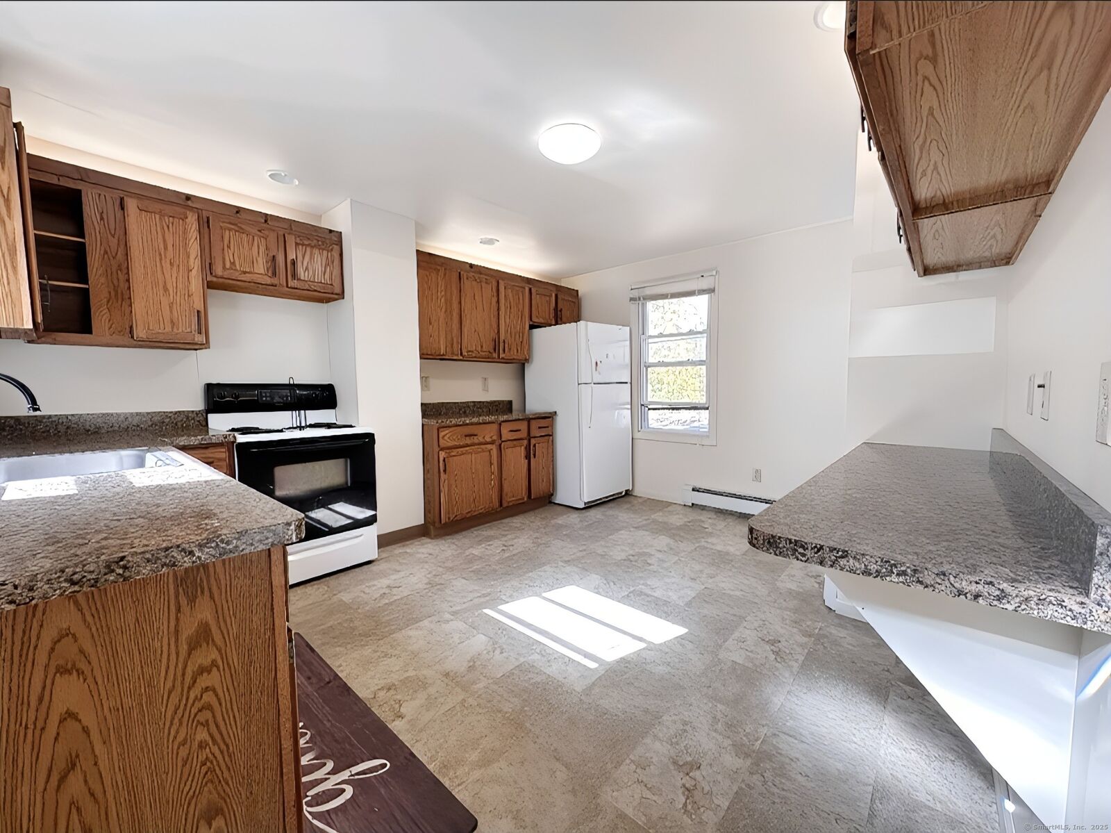 Property Photo:  34 Woodbridge Street  CT 06042 