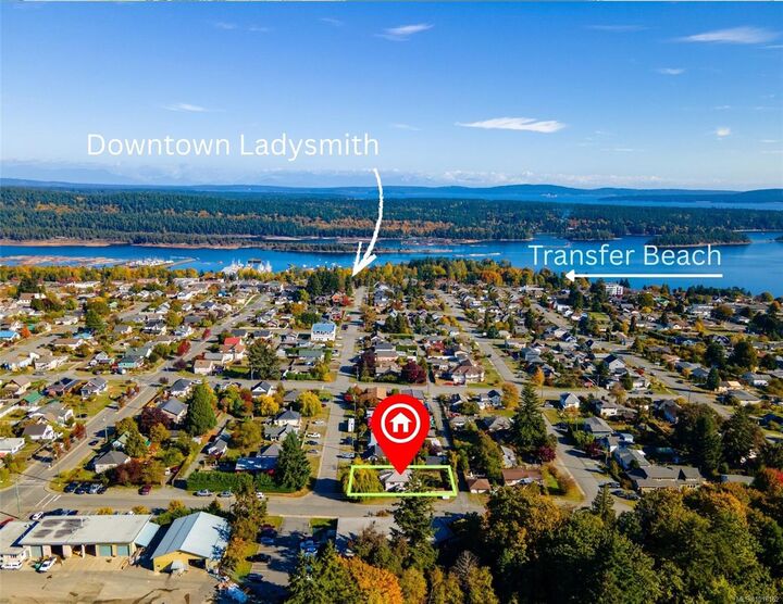 Property Photo: 533 Baden Powell St BC V9G 1T4