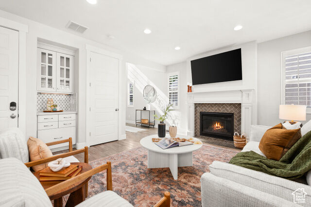 Property Photo: 1331 E Foxmont Ln S UT 84117