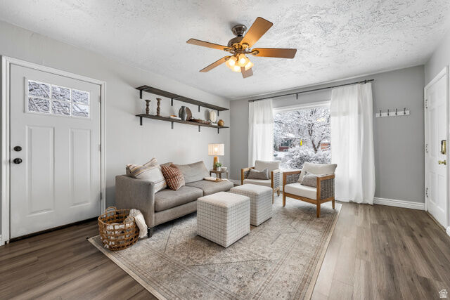 Property Photo: 1005 E 300 S UT 84606