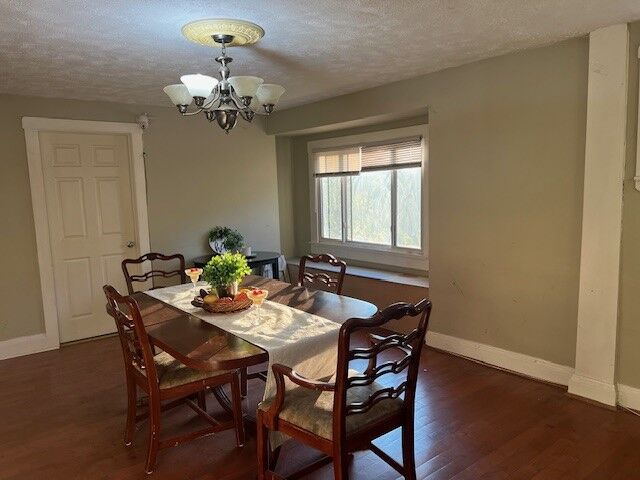 Property Photo: 5582 Pocusset St PA 15217