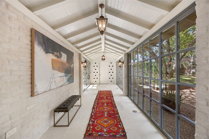 Property Photo:  1012 Gaston Avenue  TX 78703