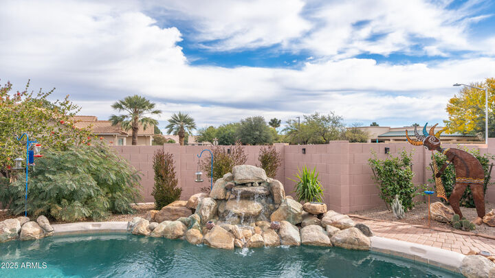 Property Photo: 2815 Glengarry Way AZ 85650