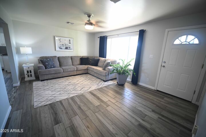 Property Photo:  692 E Tyson Street  AZ 85225