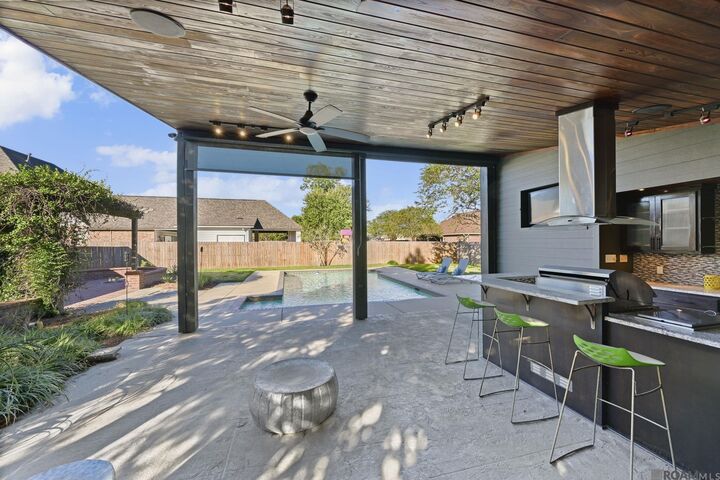 Property Photo:  38190 Springwood Ave  LA 70769 