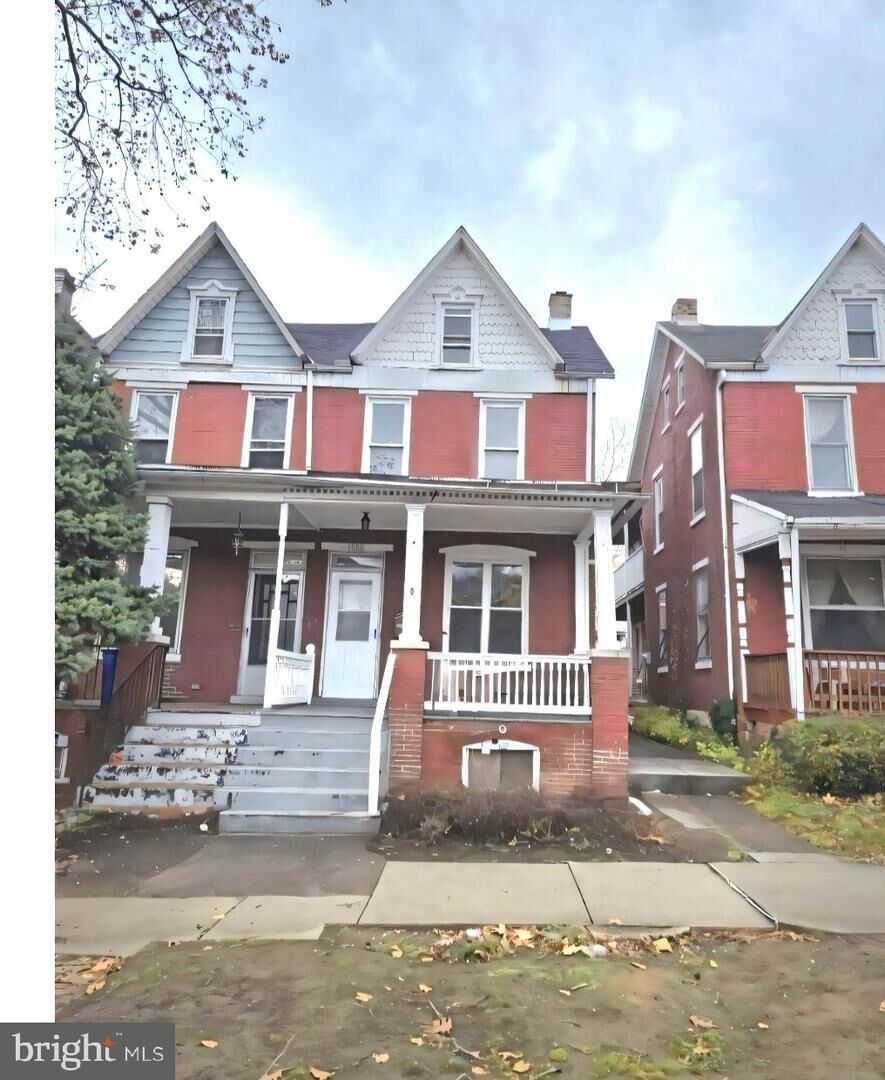 Property Photo: 1828 State Street PA 17103