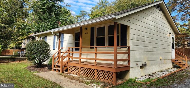 Property Photo: 413 Pleasants Drive VA 22407