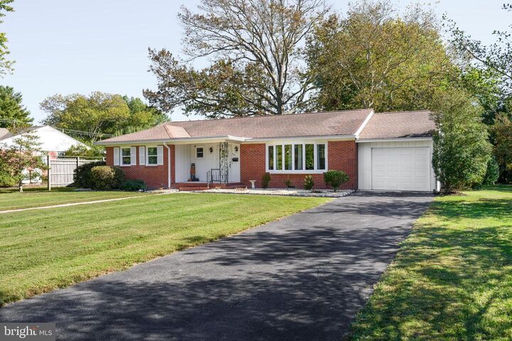 Property Photo:  303 E Campus Avenue  MD 21620