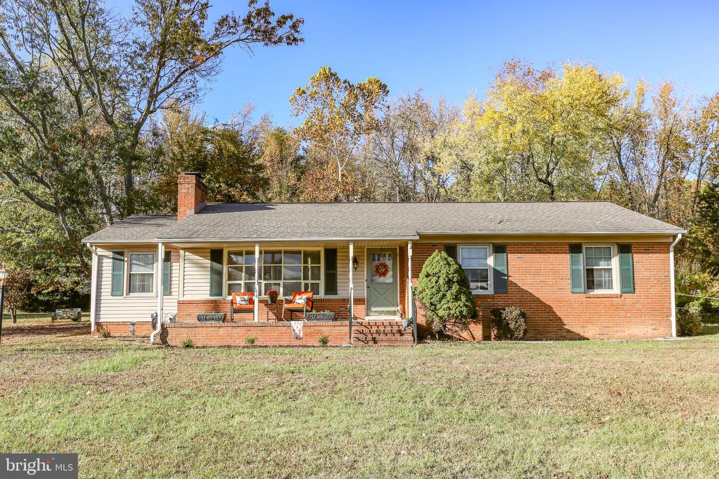 Property Photo: 148 Sanford Drive VA 22406