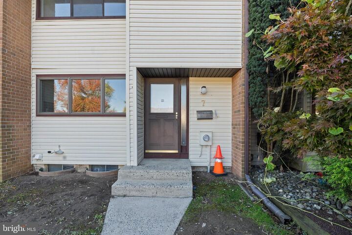 Property Photo:  7 Twin Rivers Dr N  NJ 08520