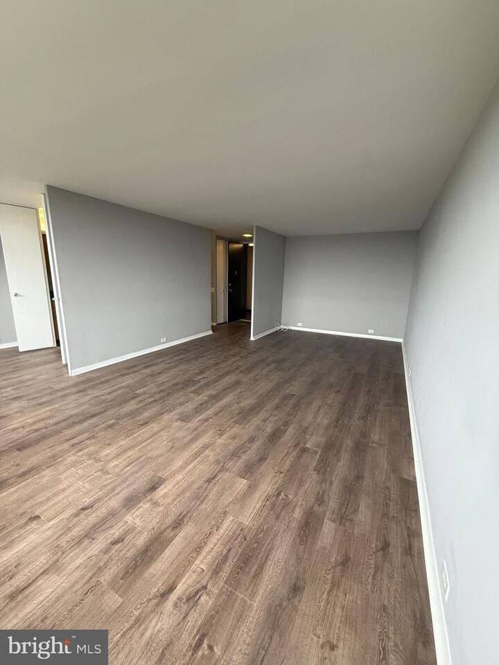 Property Photo:  4000 N Charles Street 1609  MD 21218