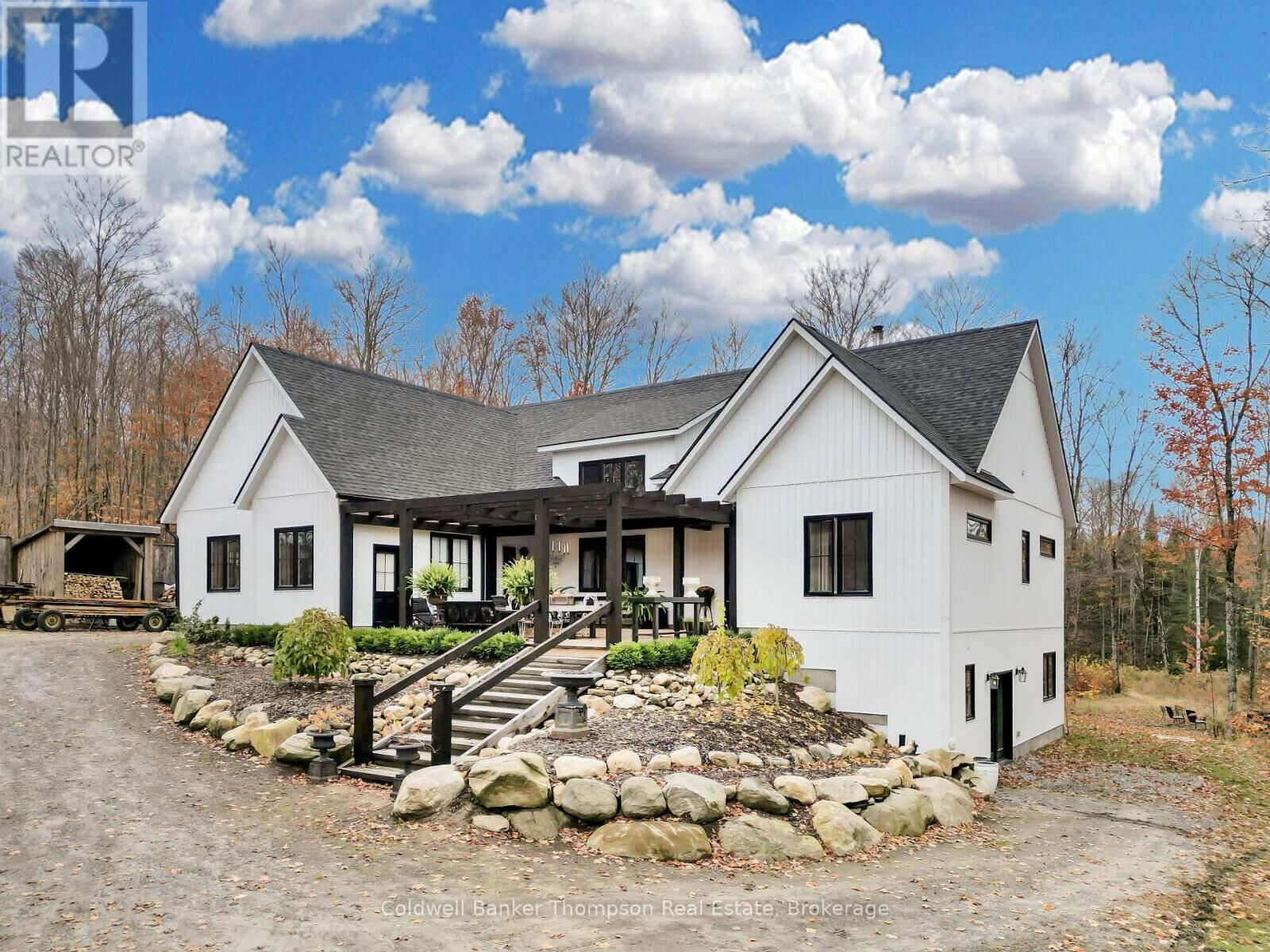 Property Photo: 34 Millie'S Way ON P0A 1C0