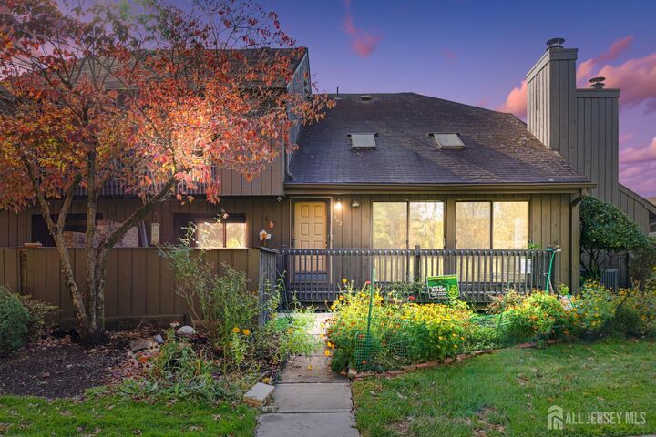 302 Westgate Drive  Edison NJ 08820 photo