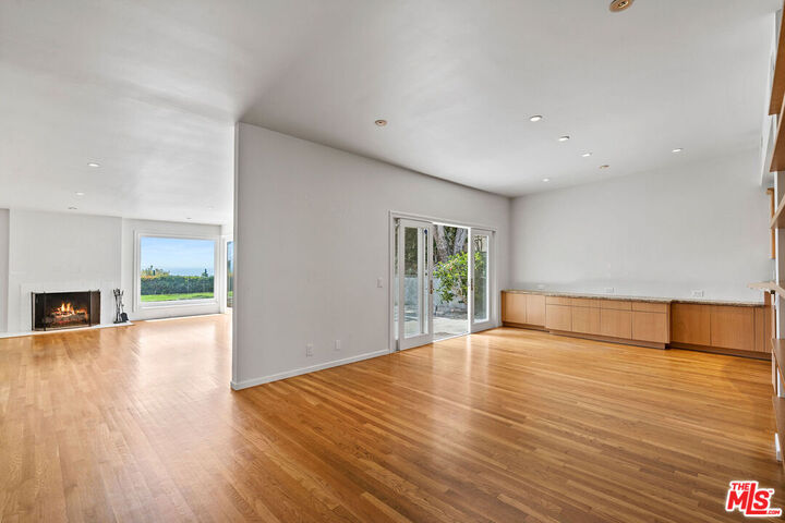 Property Photo:  3444 Cloudcroft Dr  CA 90265