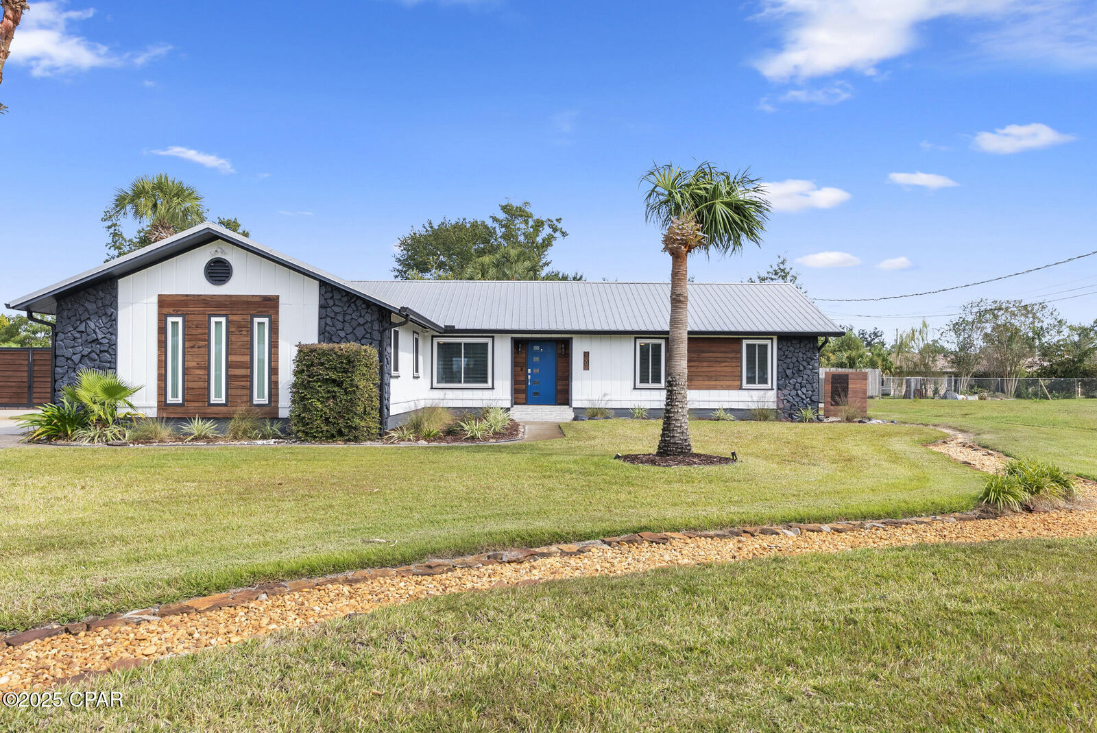 Property Photo:  2802 Jamedon Drive  FL 32405 