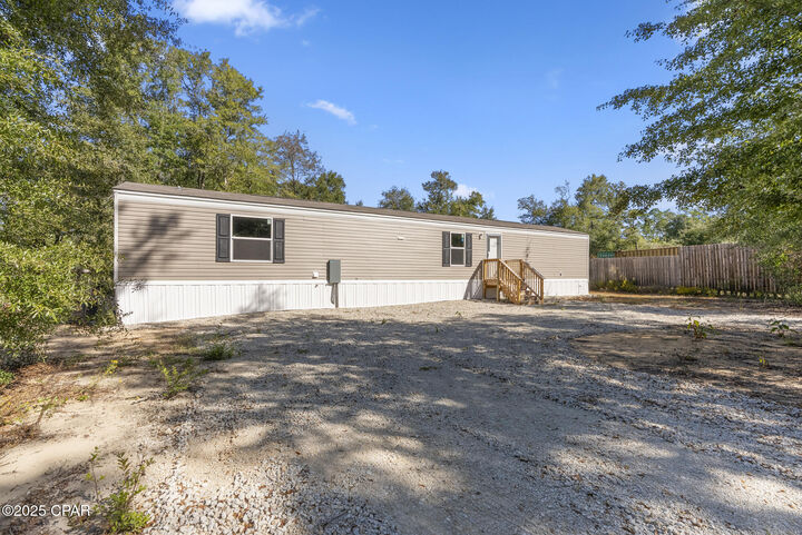 Property Photo: 12791 Christy Avenue FL 32438
